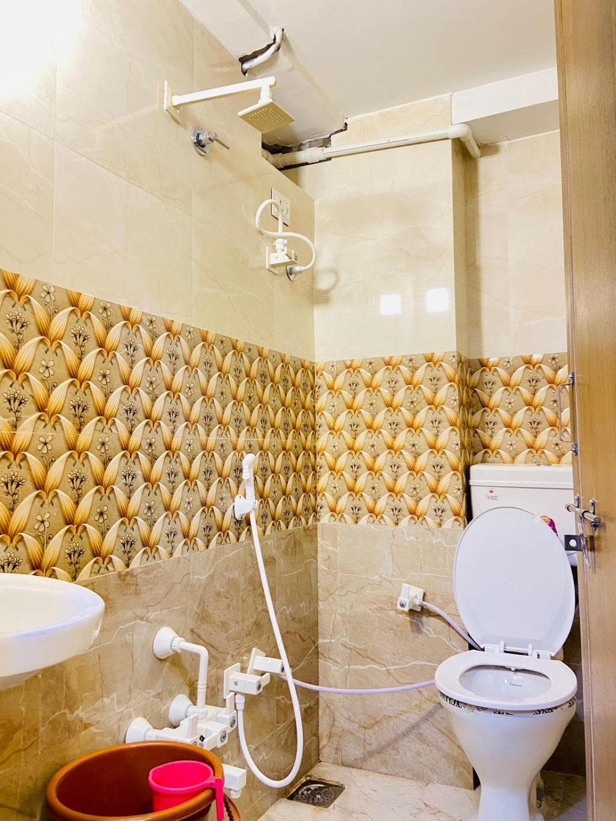 Hotel Alexa By Abc Ahmedabad Buitenkant foto