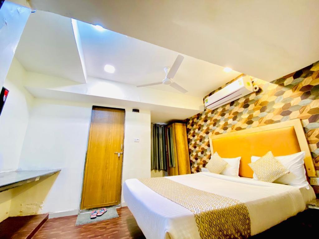 Hotel Alexa By Abc Ahmedabad Buitenkant foto