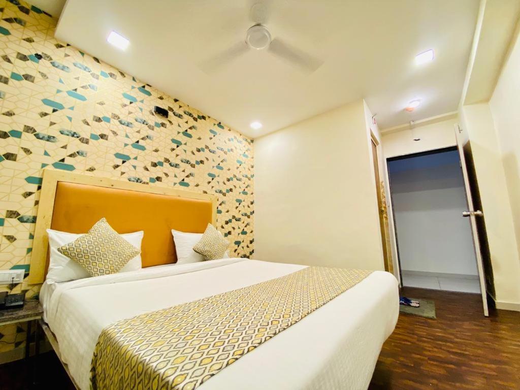 Hotel Alexa By Abc Ahmedabad Buitenkant foto