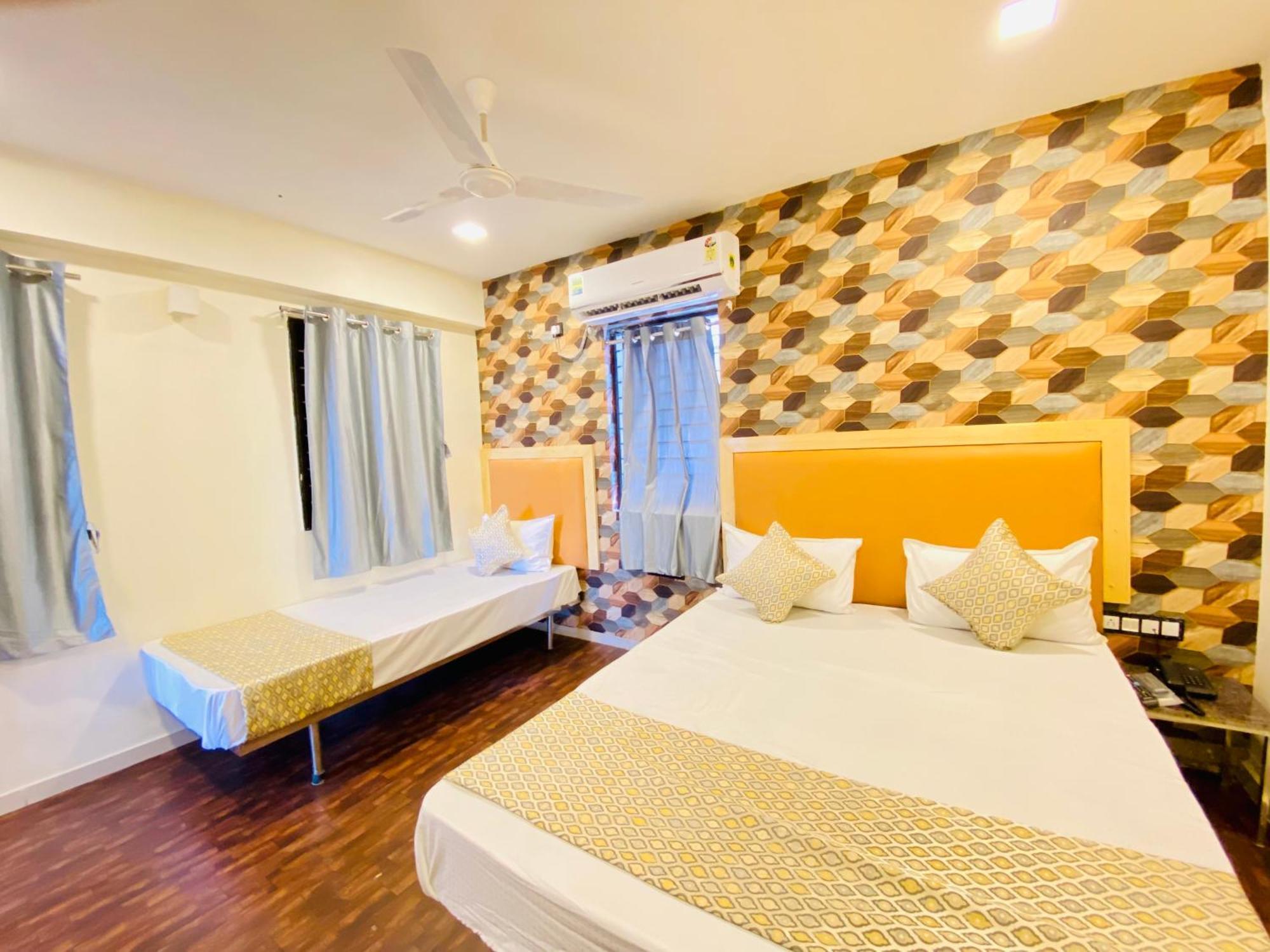Hotel Alexa By Abc Ahmedabad Buitenkant foto